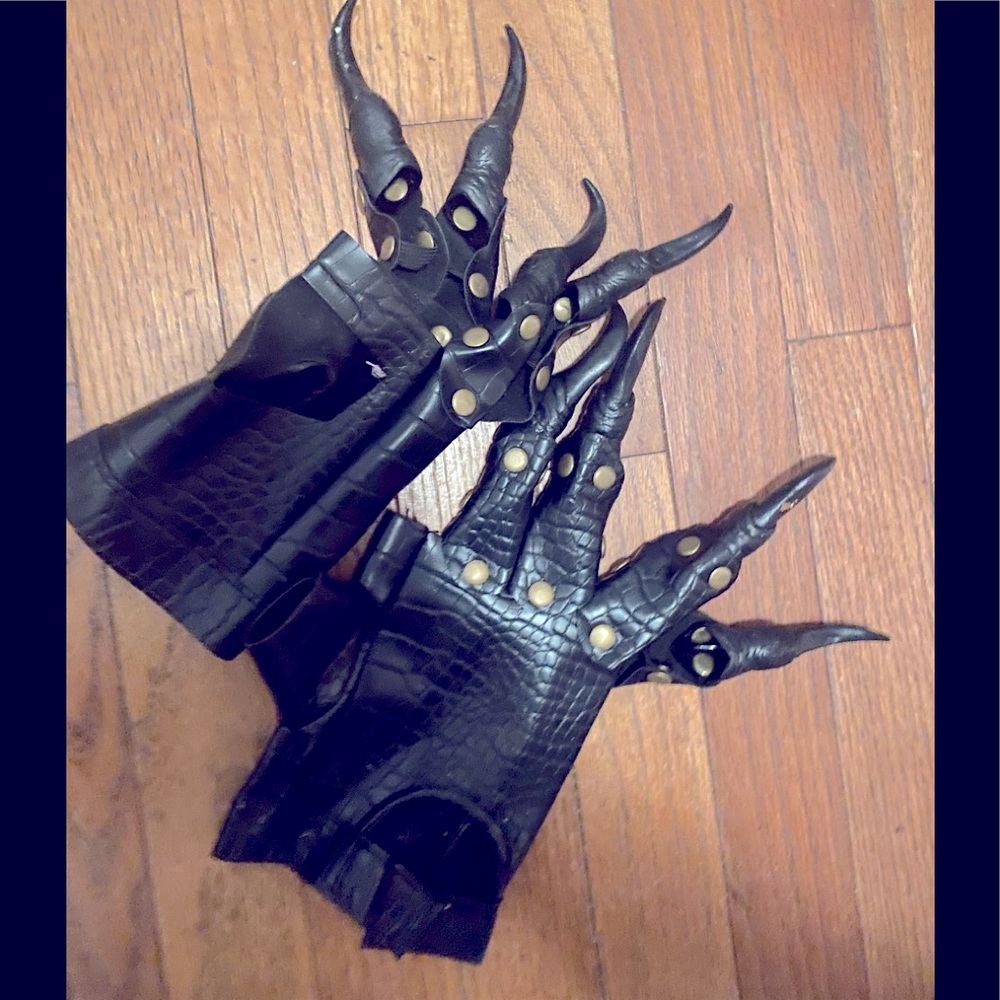Claw gloves